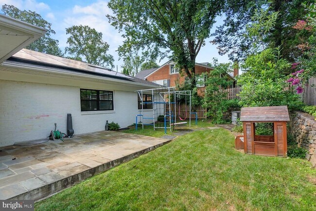Building Photo - 4628 Blagden Terrace NW
