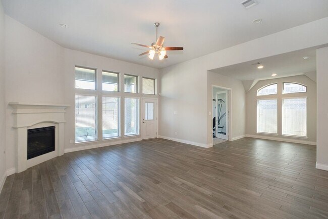 Building Photo - 12607 Pine Savannah Ln