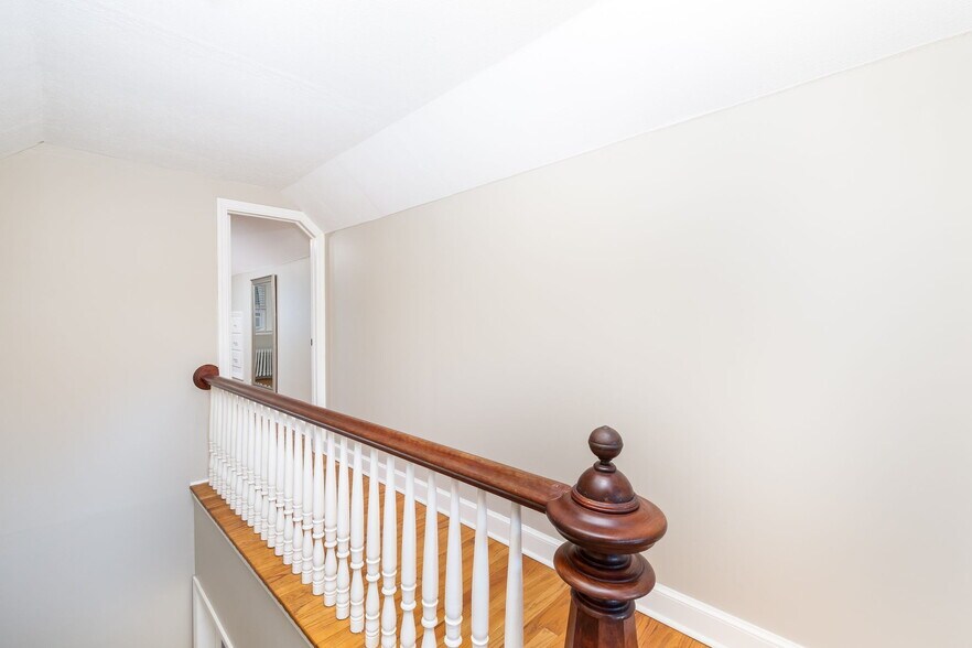 Building Photo - 192 Spring St