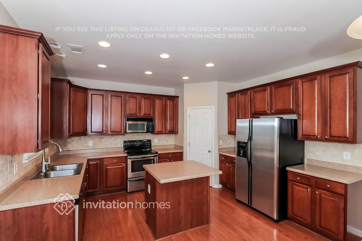 Building Photo - 3207 Drayton Manor Run