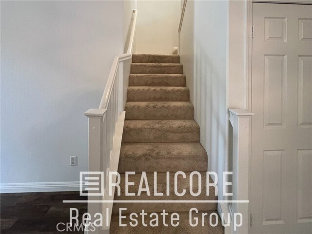 Building Photo - 15806 Rock Point Ln
