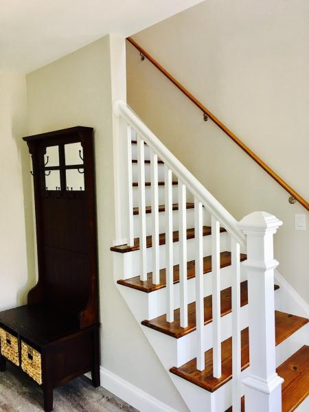 Building Photo - 34 Elizabeth Rd