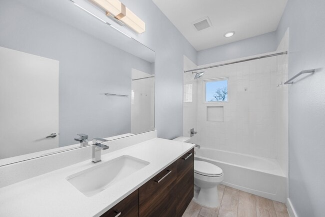 Building Photo - 4618 Nichols St