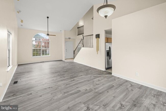 Building Photo - 7637 Seans Terrace