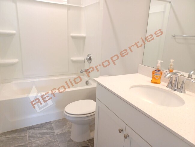 Building Photo - 238 Deardom Wy