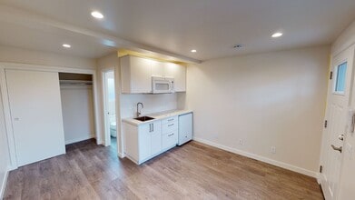 Building Photo - 1125 2nd St