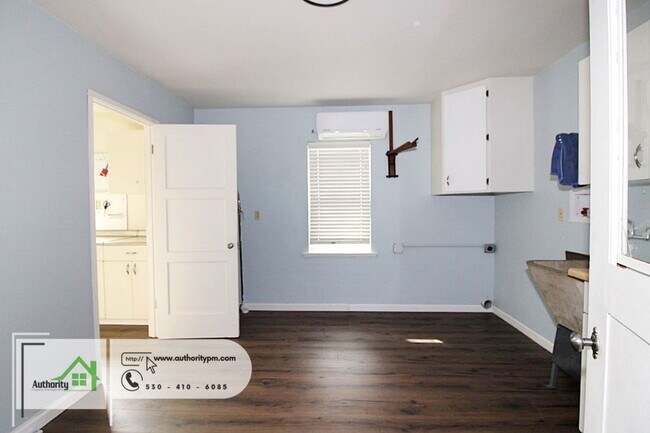 Building Photo - 9021 Placer Rd