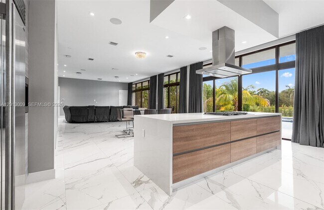Building Photo - 16529 Botaniko Dr N