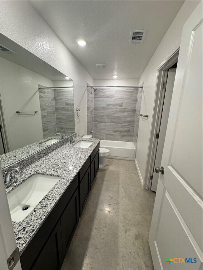 Building Photo - 1274 Lehmann Dr