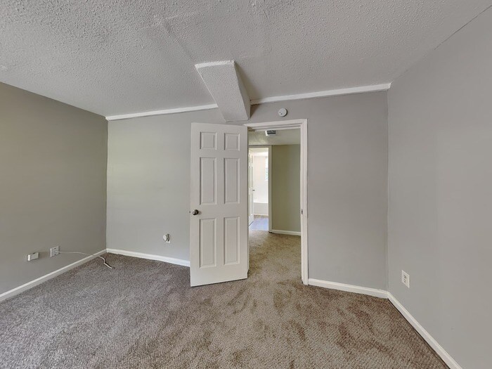 Building Photo - 3775 Stamford Rd SW