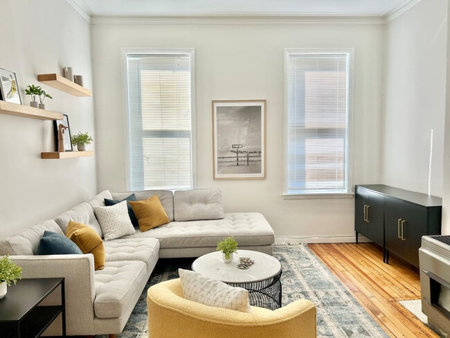 Building Photo - 1014 Washington St