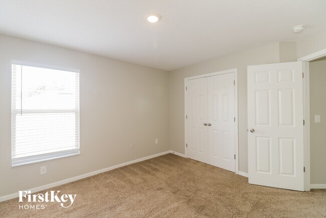 Building Photo - 8842 Cypress Hammock Dr