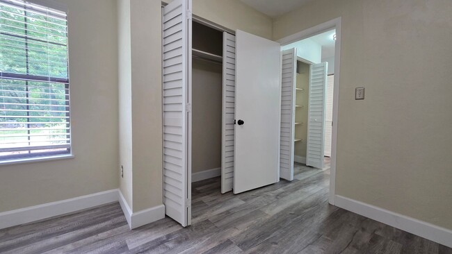 Building Photo - FOR RENT 2 bed 2 bath 1 car garage home.