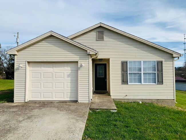 Primary Photo - 112 Hunter Ridge Dr