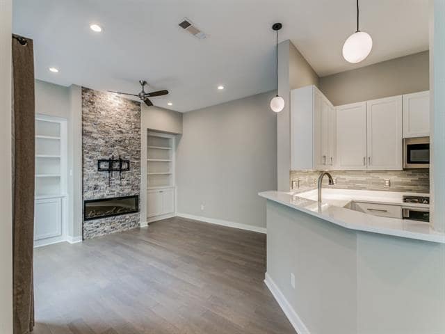 Building Photo - 3911 Wycliff Ave