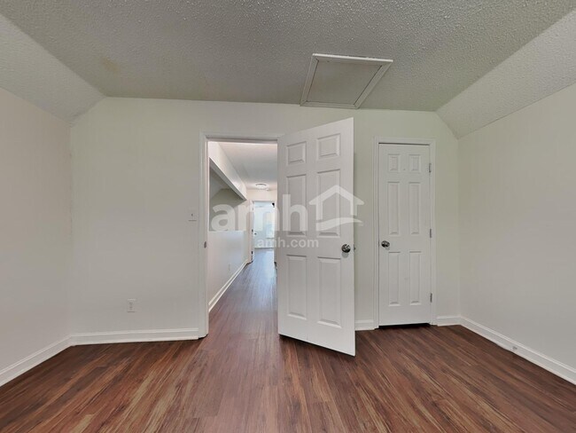 Building Photo - 7548 Applecross Rd