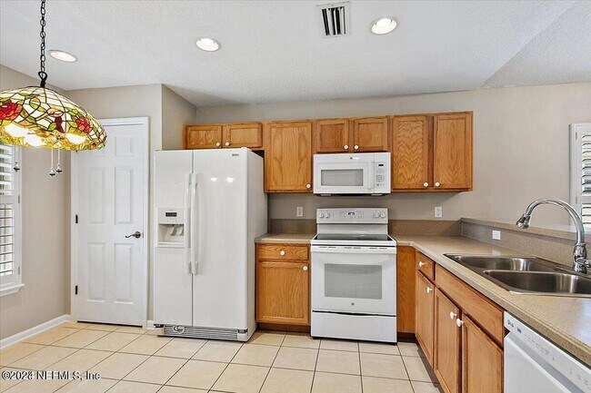 Building Photo - 1212 Coghill Cir
