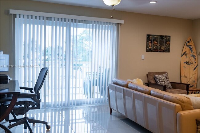 Building Photo - 17051 NE 35th Ave