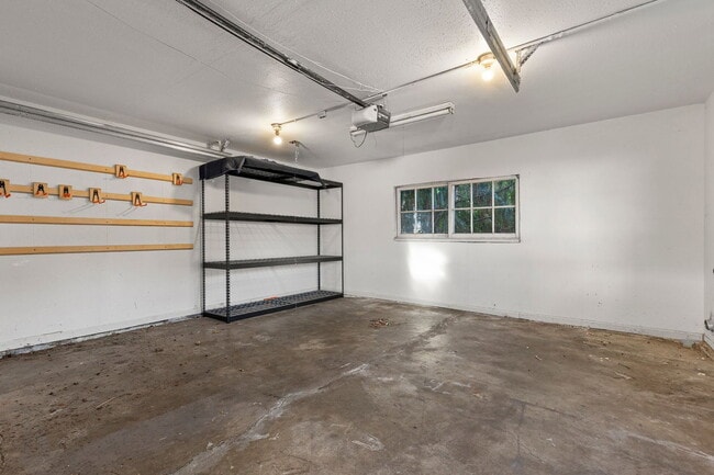 Building Photo - 3315 SE Cesar Estrada Chavez Blvd