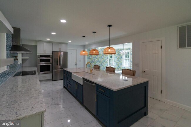 Building Photo - 428 Ingleside Dr