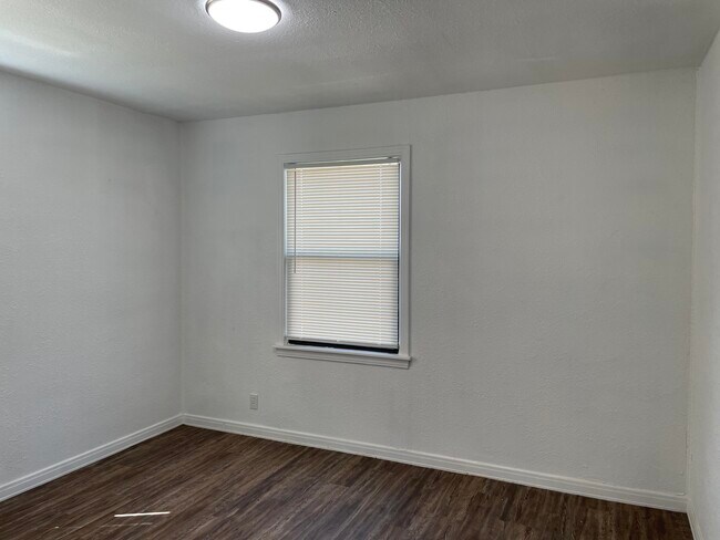 Building Photo - 2617 41st St