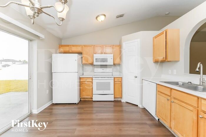 Building Photo - 1054 Brenton Leaf Dr