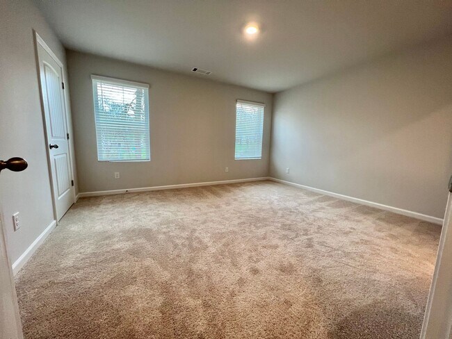 Building Photo - New 3 Bedroom, 2.5 Bathroom Townhouse w/ C...