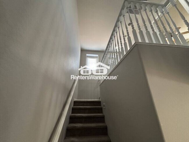 Building Photo - North Phoenix Oasis in a 3-BD Single Family House!