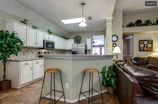 Building Photo - 4425 Forsyth Ln