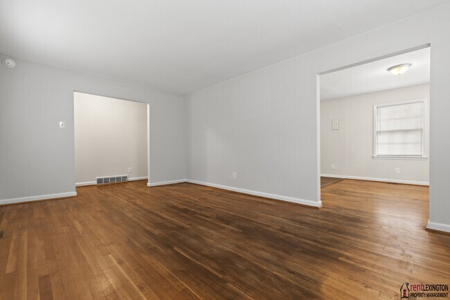 Building Photo - 203 Loch Lomond Dr