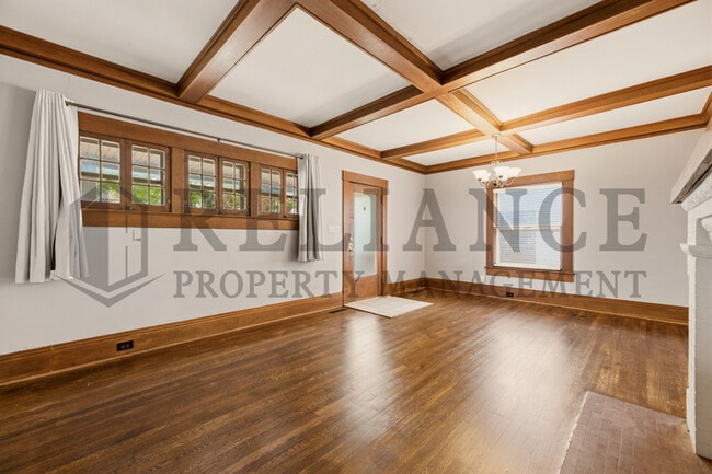 Building Photo - 111 N Clifton Ave