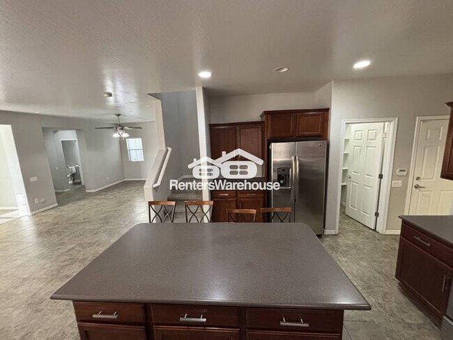 Building Photo - North Phoenix Oasis in a 3-BD Single Family House!