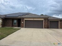 Building Photo - 1713 Risen Star Ln