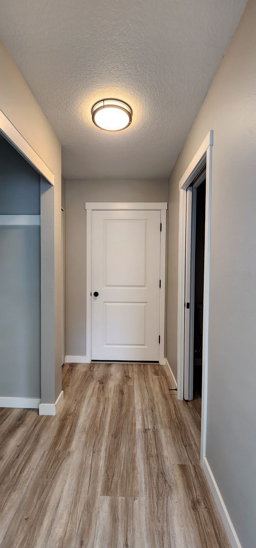 Building Photo - MOVE IN SPECIAL! New Construction Duplex i...