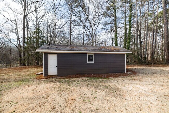 Building Photo - 2591 Clotfelter Rd