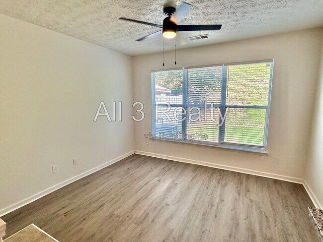 Building Photo - 6524 Mallard Cove Ln