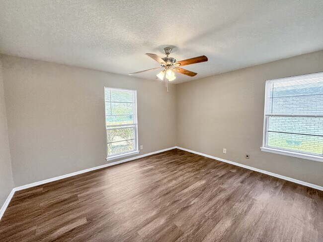 Building Photo - Welcome to Your New Rental in West San Antonio