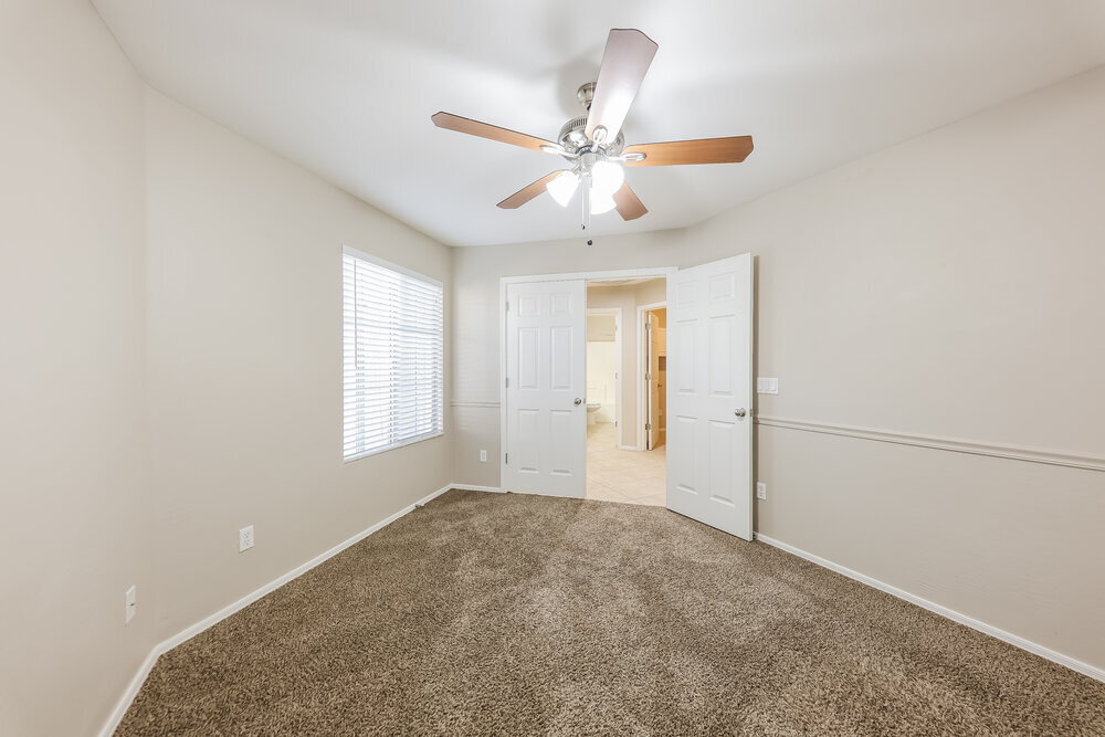 Building Photo - 2351 S 155th Ln