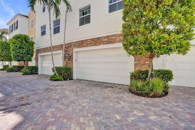 Building Photo - 381 E Cannery Row Cir