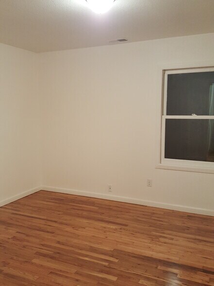 Building Photo - 7502 Bodega Ave