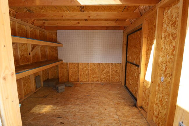 Building Photo - Large Pet Friendly House in the Foothills of Provo