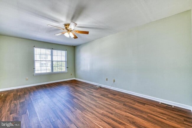 Building Photo - 307 Glenn Rose Cir