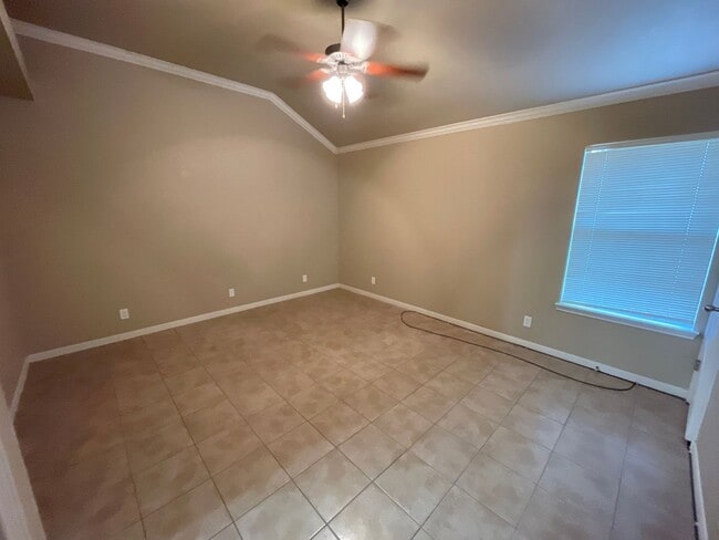 Building Photo - 1210 Powder River Dr