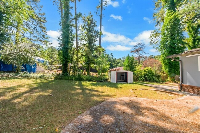 Building Photo - Don’t Miss Out! Look, Lease, and Live Spec...