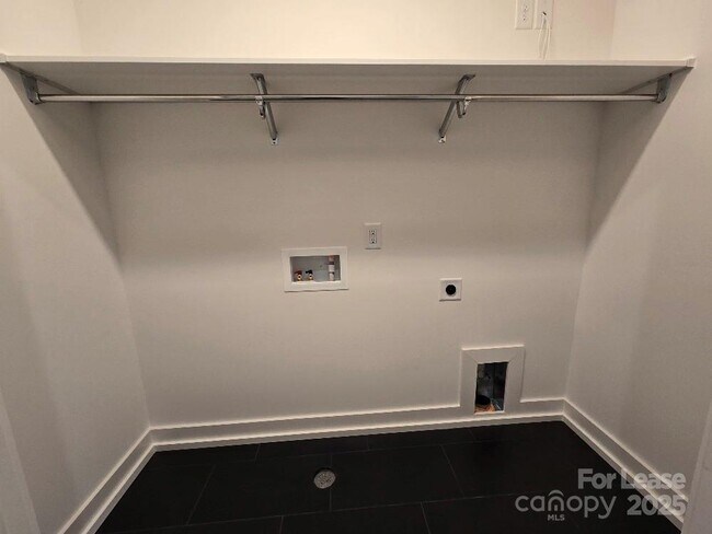 Building Photo - 511 Bowman Rd