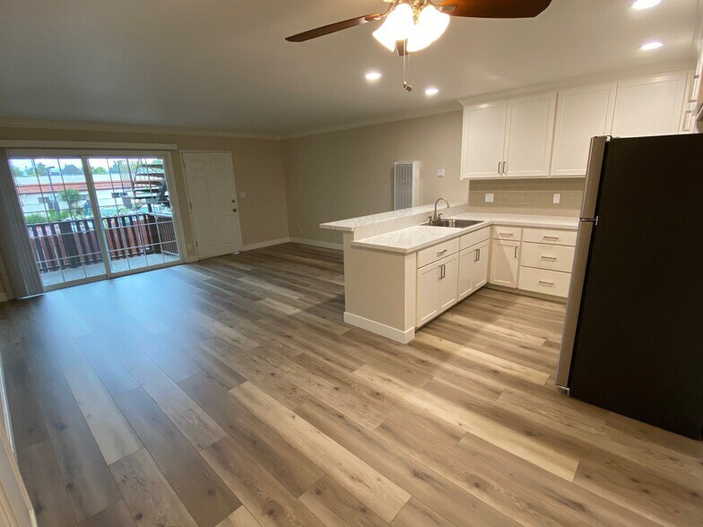 Building Photo - 2066 Fruitdale Ave