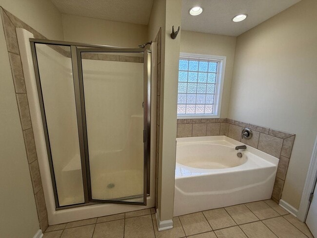 Building Photo - Charming 3 Bedroom 2 Bath home located in Carolina Plantation