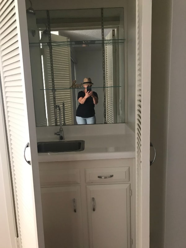 Building Photo - 20880 Ventura Blvd