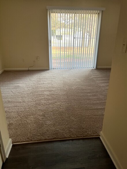 Building Photo - 240 Scandia Cir