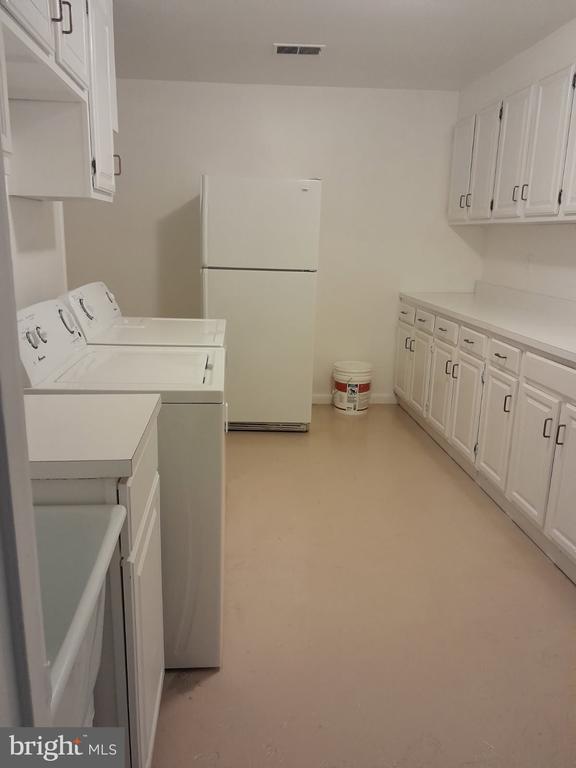 Building Photo - 12235 Tildenwood Dr